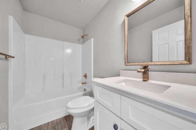 211 N Carney Road, St Clair, MI 48079