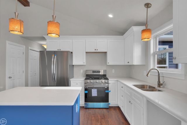 211 N Carney Road, St Clair, MI 48079