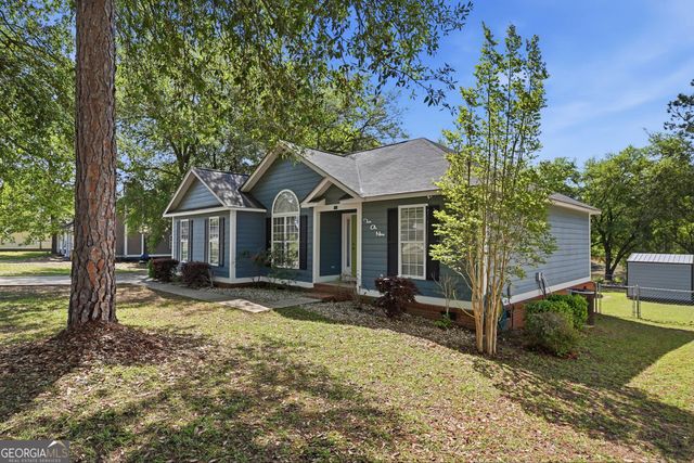 209 Long Pine Drive, Leesburg, GA 31763