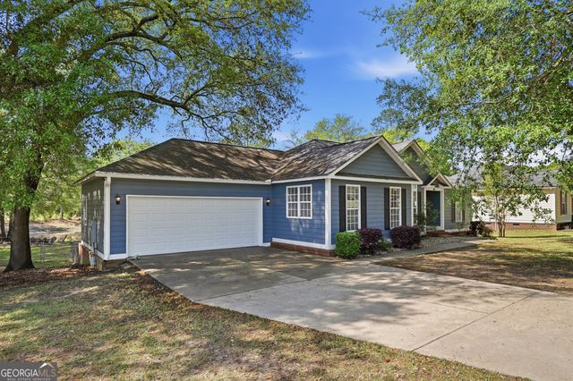 209 Long Pine Drive, Leesburg, GA 31763