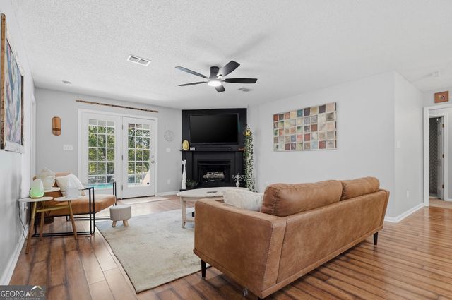 209 Long Pine Drive, Leesburg, GA 31763