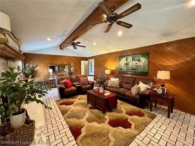 7434 N 217 Highway, Charleston, AR 72933
