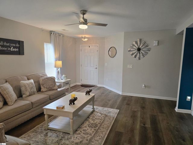 610 Branch View Drive, Boiling Springs, SC 29316