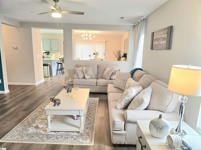 610 Branch View Drive, Boiling Springs, SC 29316