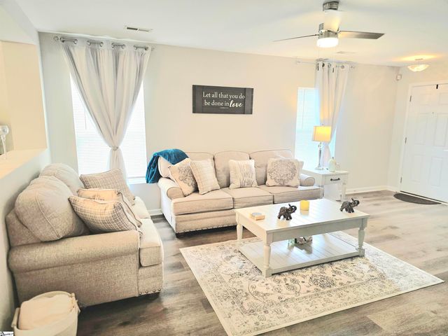 610 Branch View Drive, Boiling Springs, SC 29316