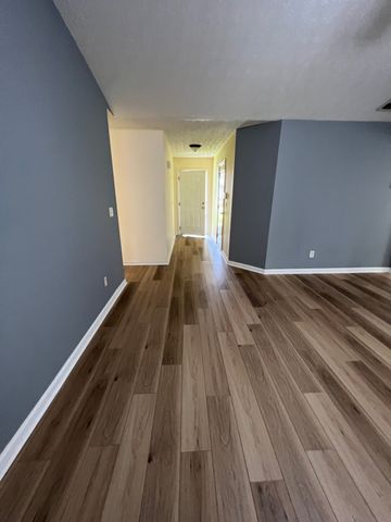 3769 Stagecoach Pass, Ellenwood, GA 30294