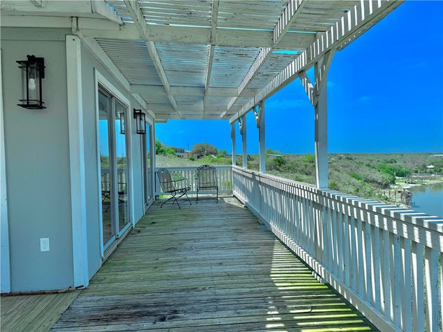 574 S Vista Dr, Sandia, TX 78383
