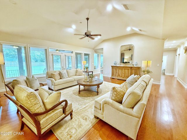 4559 Red Oak Trace, Marianna, FL 32446