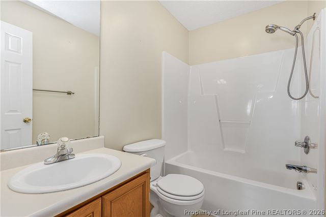 814 Larkspur Drive, Fayetteville, NC 28311