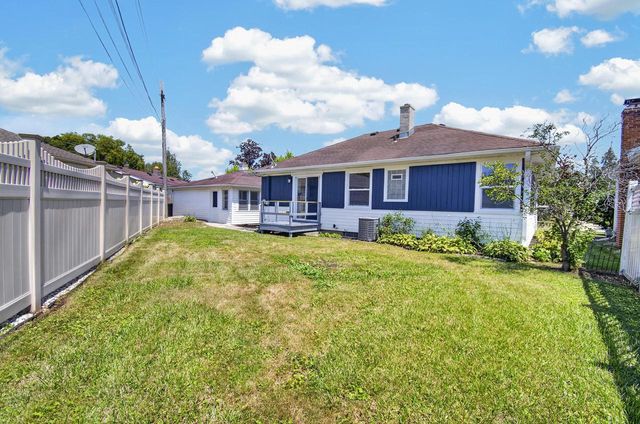 7836 24th AVENUE, Kenosha, WI 53143