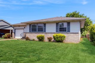 302 Minter Drive, Griffith, IN 46319