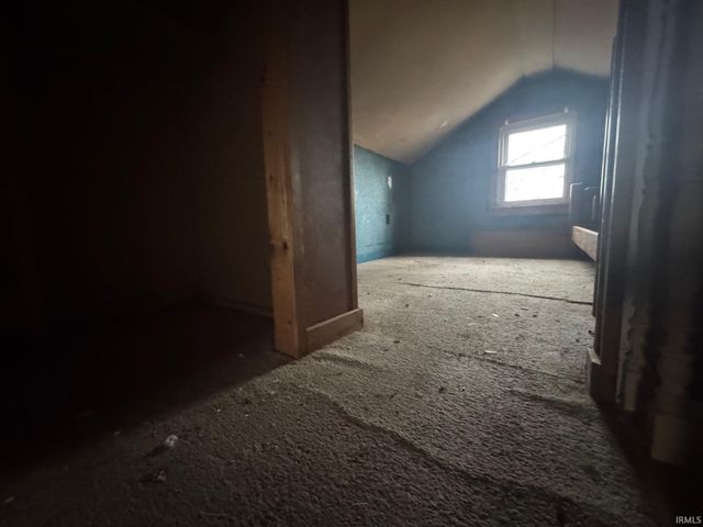 428 N Lincoln Street, Oakland City, IN 47660