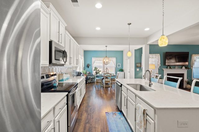 172 Board Landing Circle, Conway, SC 29526