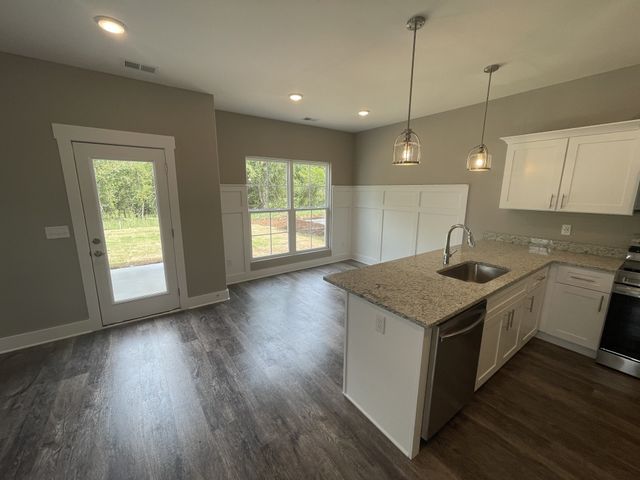 2235 Barringer Ln, Murfreesboro, TN 37128