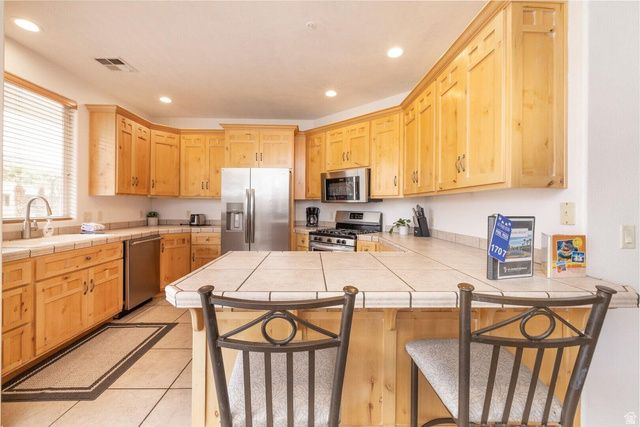 1845 W CANYON VIEW DR, St. George, UT 84770