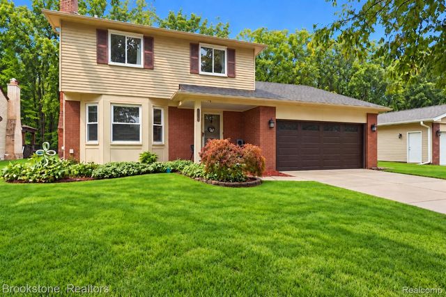 13162 Beresford Drive, Sterling Heights, MI 48313