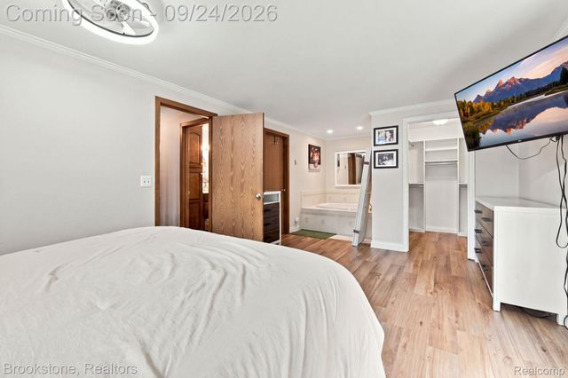 13162 Beresford Drive, Sterling Heights, MI 48313