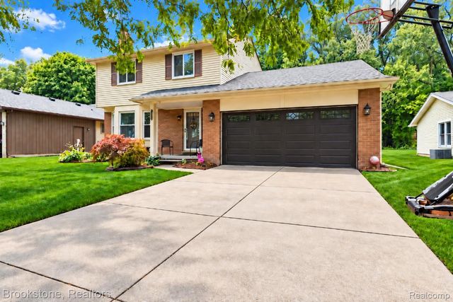 13162 Beresford Drive, Sterling Heights, MI 48313