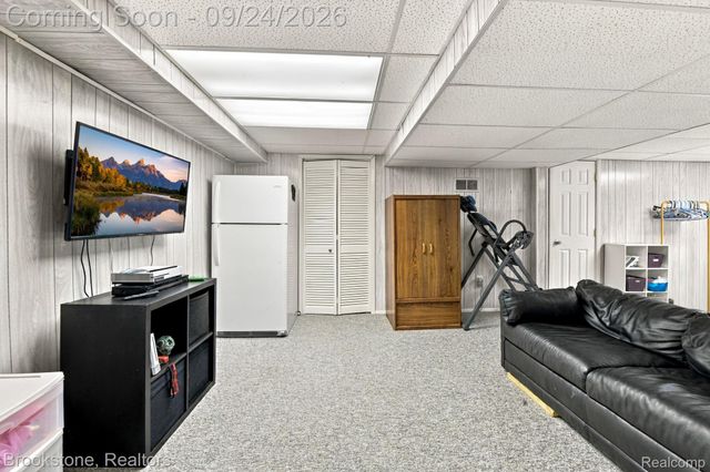13162 Beresford Drive, Sterling Heights, MI 48313