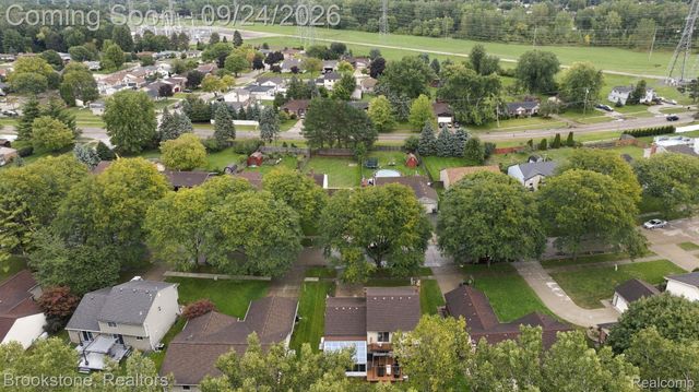 13162 Beresford Drive, Sterling Heights, MI 48313