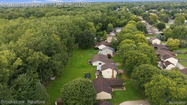 13162 Beresford Drive, Sterling Heights, MI 48313