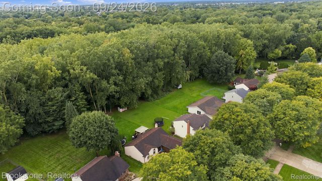 13162 Beresford Drive, Sterling Heights, MI 48313
