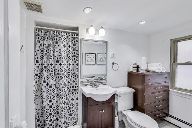 2253 W 110th Place, Chicago, IL 60643