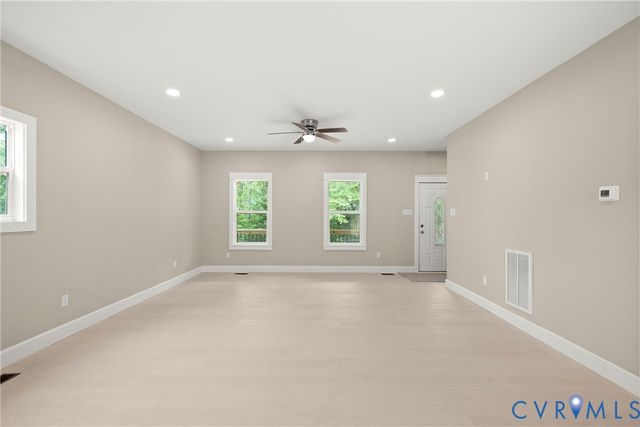 4505 Redbank Rd, Sandston, VA 23075