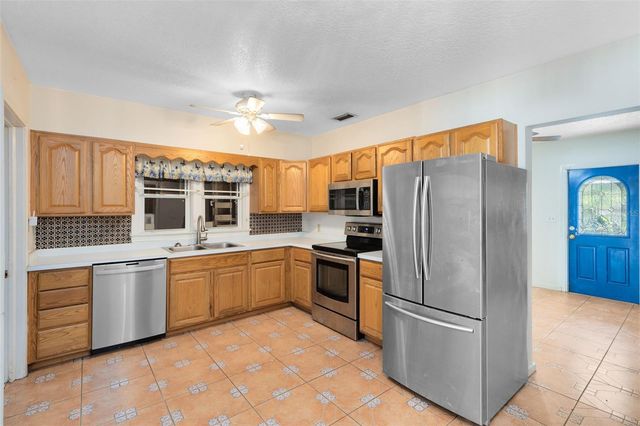 201 E MURIEL STREET, Orlando, FL 32806