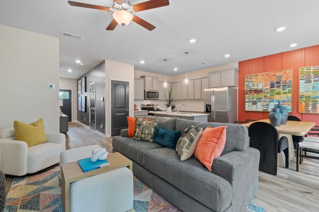 2582 McClure Blvd, Columbia, TN 38401