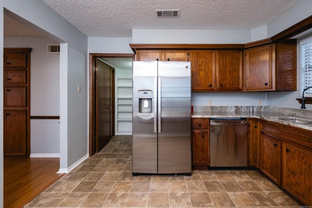 78 Laver Circle, Little Rock, AR 72210