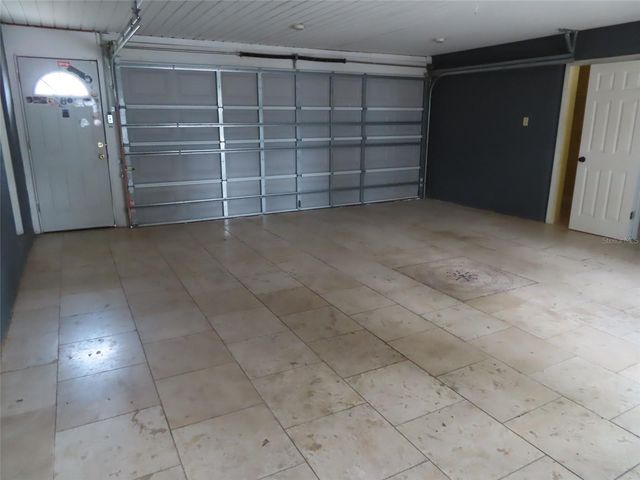 5702 JACARANDA AVENUE, Lakeland, FL 33809