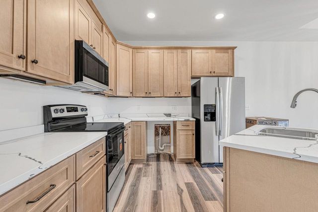 406 mine Road, Baraboo, WI 53913