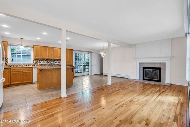 994 Feather Bed Lane, Edison, NJ 08820