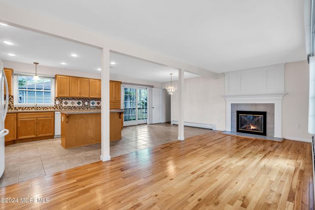 994 Feather Bed Lane, Edison, NJ 08820