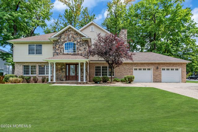 994 Feather Bed Lane, Edison, NJ 08820