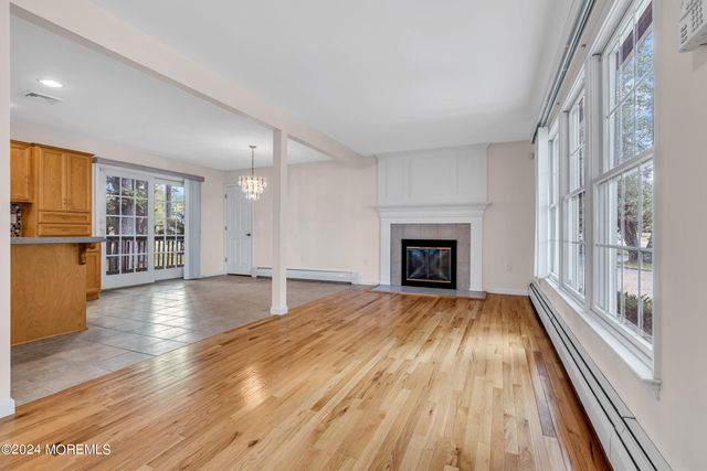 994 Feather Bed Lane, Edison, NJ 08820