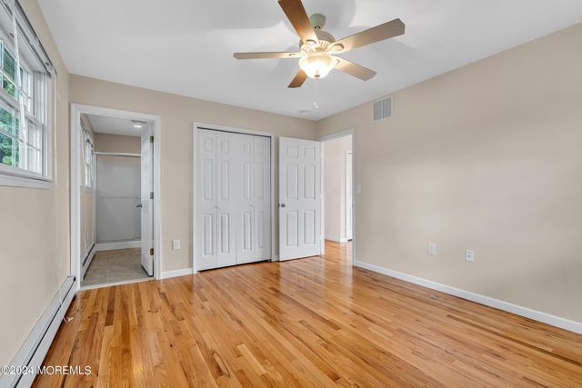 994 Feather Bed Lane, Edison, NJ 08820