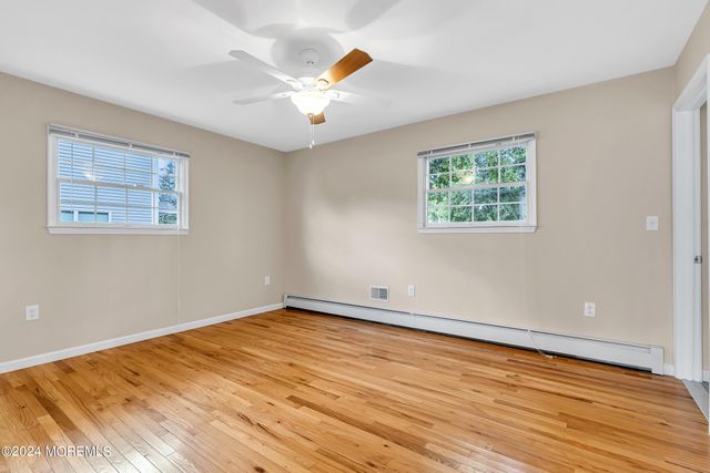 994 Feather Bed Lane, Edison, NJ 08820