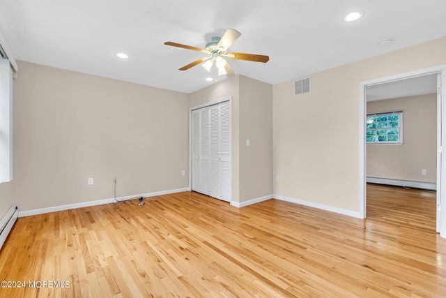 994 Feather Bed Lane, Edison, NJ 08820