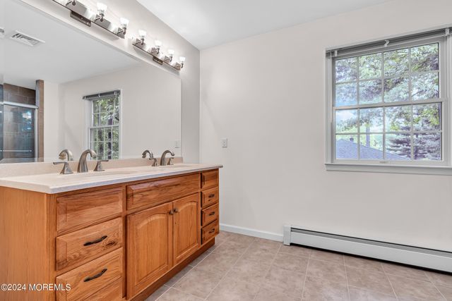994 Feather Bed Lane, Edison, NJ 08820