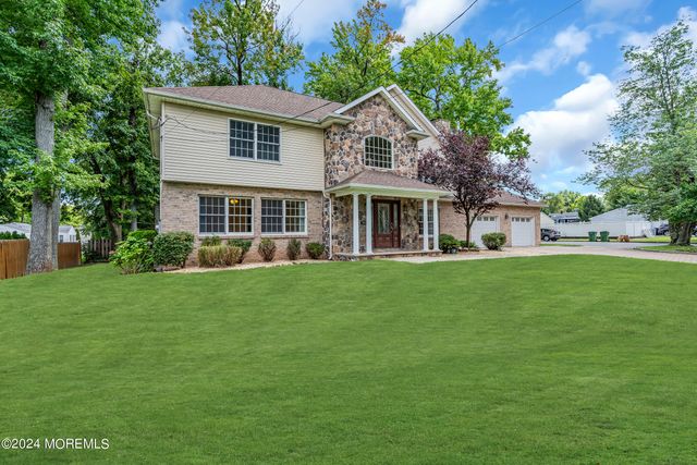 994 Feather Bed Lane, Edison, NJ 08820