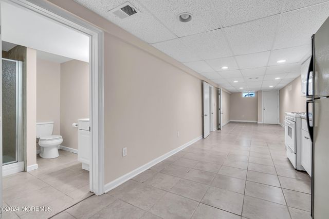 994 Feather Bed Lane, Edison, NJ 08820