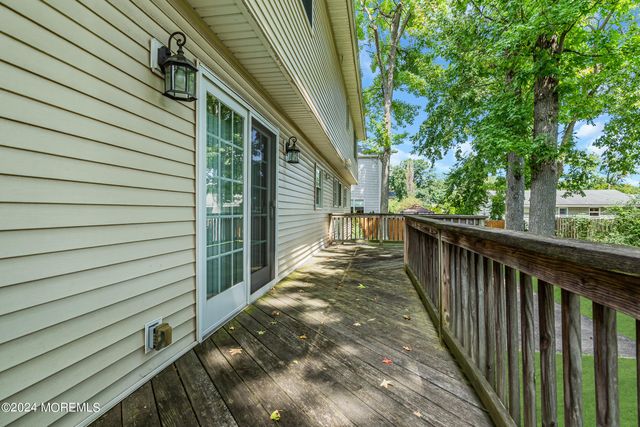 994 Feather Bed Lane, Edison, NJ 08820