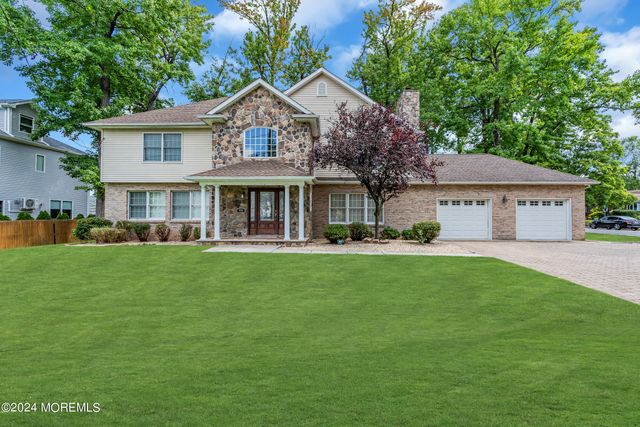 994 Feather Bed Lane, Edison, NJ 08820