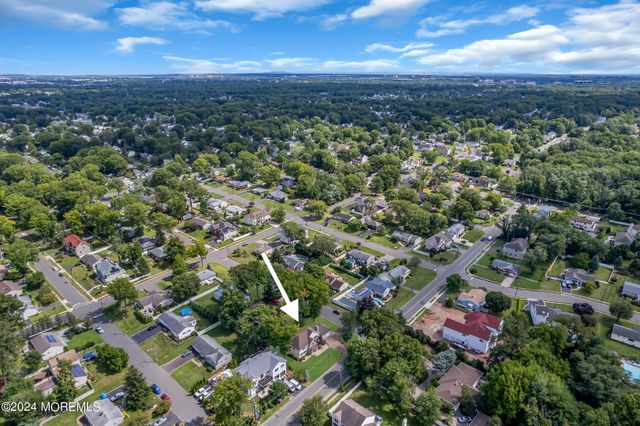 994 Feather Bed Lane, Edison, NJ 08820