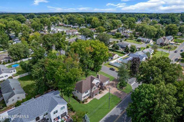 994 Feather Bed Lane, Edison, NJ 08820