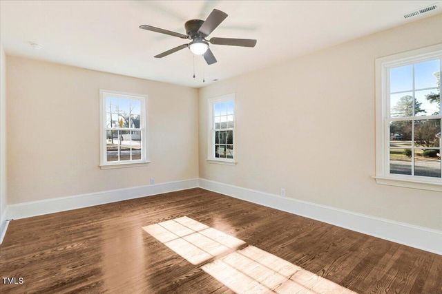 210 S General Lee Avenue, Dunn, NC 28334