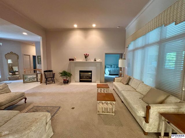 3236 N 159 Avenue, Omaha, NE 68116