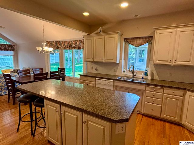 3236 N 159 Avenue, Omaha, NE 68116